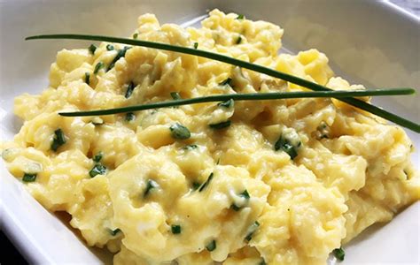 Gordon Ramsay scrambled eggs recipe for a simple yet very tasty ...