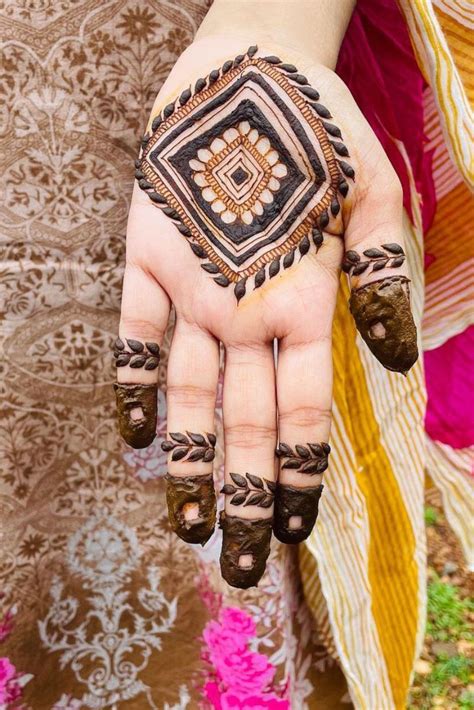 40 Simple And Easy Henna Designs For Beginners Zahrah Rose Henna