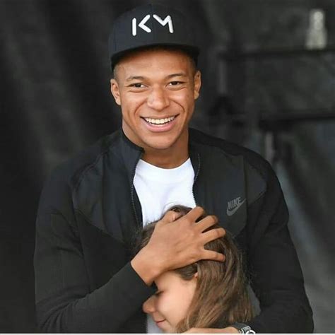 The white t shirt of Kylian Mbappé on the account Instagram of fan