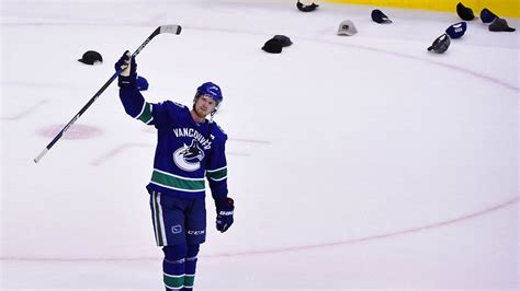 Ranking The Top 10 Vancouver Canucks Players Of All Time