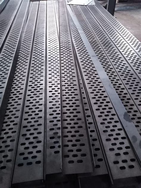 MS Hot Dip Galvanized Mild Steel Cable Tray Sheet Thickness 1mm 3mm