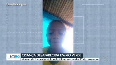 Menino de 8 anos desaparece após sair de escola em Rio Verde Goiás G1