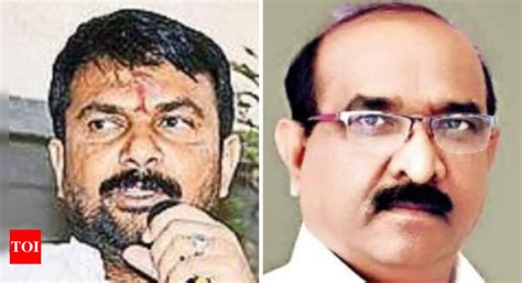 Shiv Sena Mp Hemant Patil Readies Resignation His Bjp Colleague Writes To Cm Aurangabad News