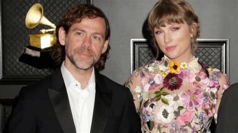 Taylor Swift Fans Laud Aaron Dessner For Co Writing 15 Songs On Ttpd