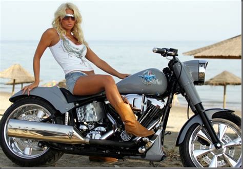 CHOPPERS AROUND THE WORLD Choppers Chicas Sexys En Choppers En Bikini