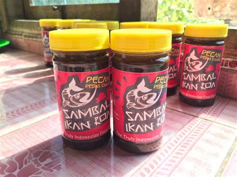 KKN UNG Unggulkan Produk UMKM Manisan Pala Dan Sambal Roa Desa Katogop