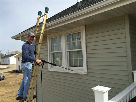 How To Clean Spots On Vinyl Siding Modernize