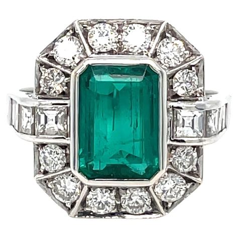 The 26 Best Vintage Engagement Rings—and Where to Shop | Who What Wear