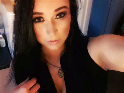 Hannah British Teen Amateur Who Fucks On Video Photo