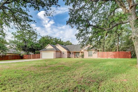 283 W Oak Loop, Cedar Creek, TX 78612 | Zillow Media Experts
