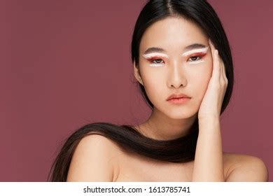 Beautiful Woman Naked Shoulders Clean Skin Stock Photo 1613785741 Shutterstock