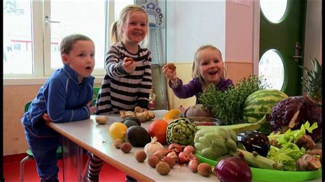 Frukt og grønt i barnehagen Frukt no YouTube