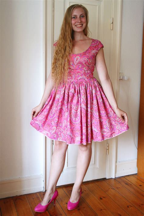 Pink paisley print dress – Sewing Projects | BurdaStyle.com