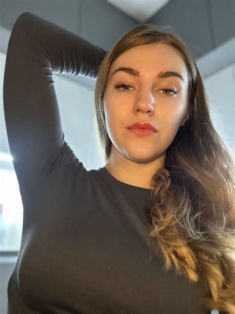 I Look Wonderful With My Natural Blonde Hair Sexy