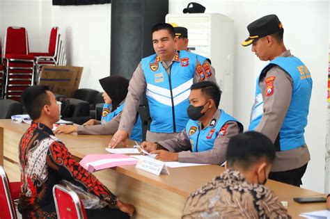 Kapolres Magetan Pantau Pendaftaran Calon Peserta Penerimaan Anggota