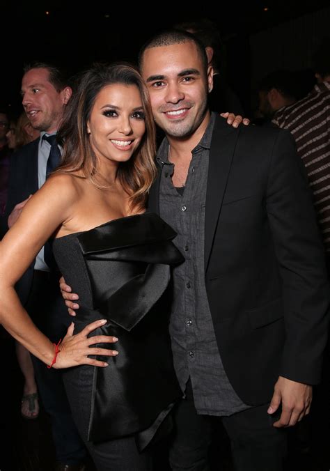 Newlywed Eva Longoria Ditches Her Engagement Ring in Favor of Two ...