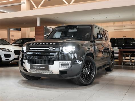 Купить б/у Land Rover Defender II 110 2.0d AT (200 л.с.) 4WD дизель ...