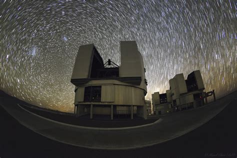 Startrail of Yepun VLT Telescope @ Astrophotography by Miguel Claro