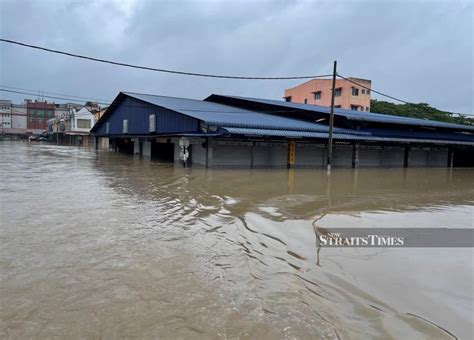 Johor flood victim number increases to 32,870 | New Straits Times ...