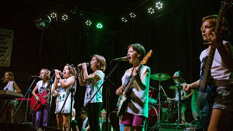 Recognizing Women’s Achievements – Spyhouse Coffee Roasters