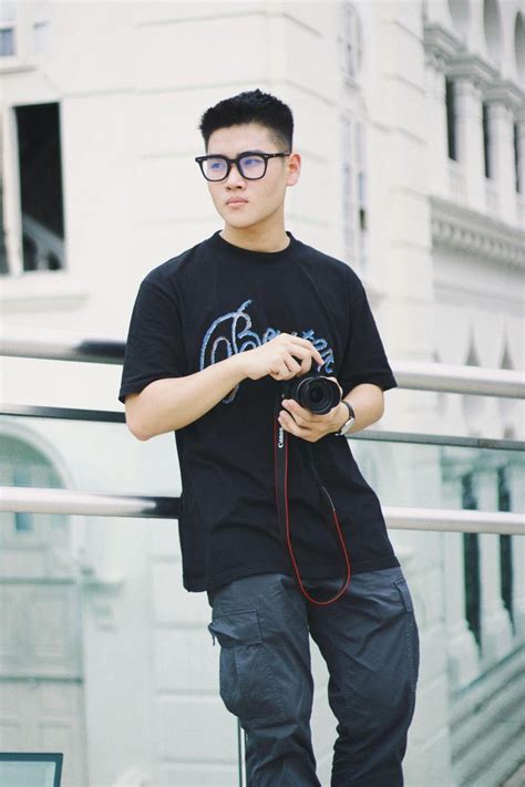 Quay phim chụp ảnh làm hot TikToker hoá ra sinh viên Trường ĐH FPT học vui như thế này