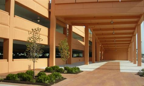 Dayton International Airport Parking Structure - WGI