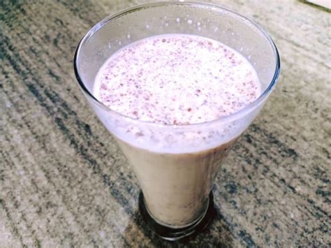 Homemade Flaxseed Milk Beverage Recipe Delishably Food And Drink