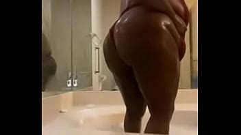 culazos grandes tetas ébano en jacuzzi bañera XVIDEOS