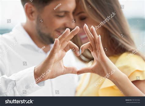 1432 Image Couples Making Love 图片、库存照片和矢量图 Shutterstock