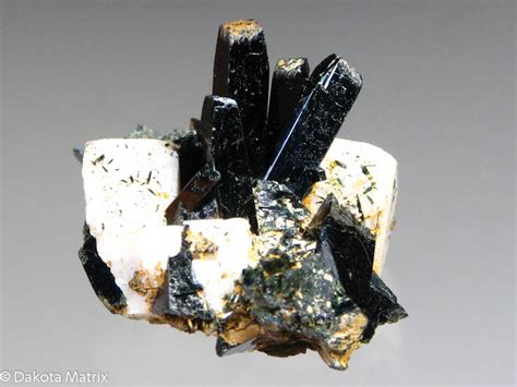 Aegirine mineral information and data