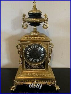 ANCIENNE PENDULE en BRONZE DORE XIXe siècle Napoléon III Horloges