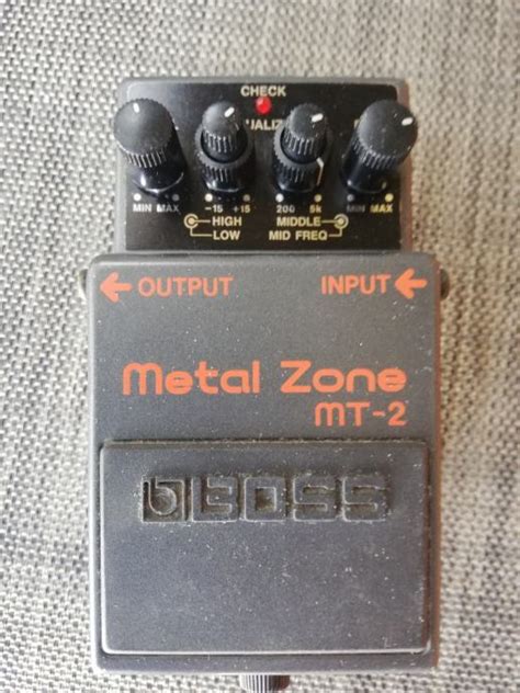 boss metal zone mt 2