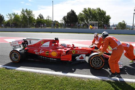 ベッテル「マシン自体は速いけど、僕ではない誰かが操っている感じ」フェラーリ F1スペインgp金曜 F1 Autosport Web