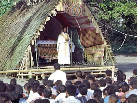 El Nacimiento De La Iglesia Cat Lica En Ocean A Tribus Enfrentadas