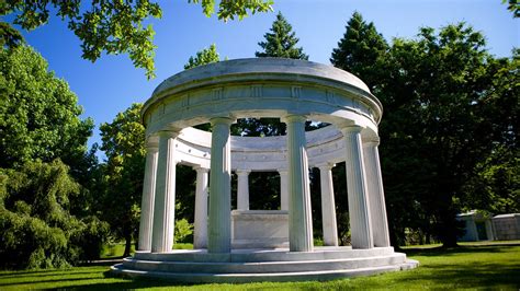 Forest Lawn Cemetery in Buffalo, New York | Expedia