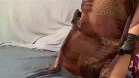 حواني وخا زبو صغير شكون أجي اعاونو سخنت بزاف Porn Videos T