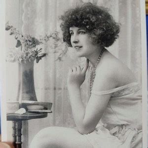 Vintage Nude Photos Erotic Pinup Girls Nude Models Women Timeless Sexy Classic Imagery Black