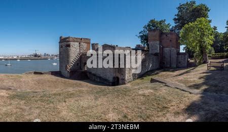 North Facing Exterior Walls Of Upnor Castle An Elizabethan Artillery