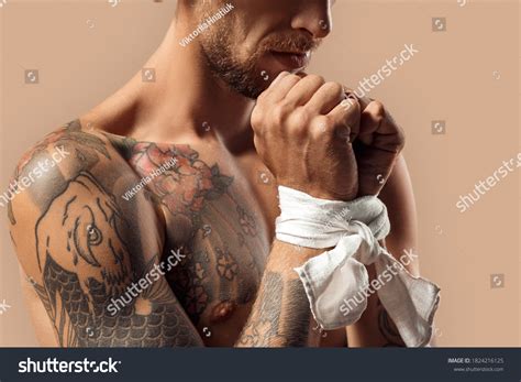 imágenes de Naked man with tie Imágenes fotos y vectores de stock Shutterstock