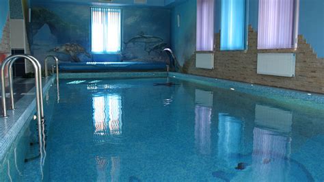 Строительство бассейнов: уличных или закрытых, на даче ( в доме). Мы ...