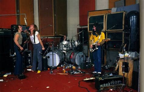 Van Halen In Studio 2 Of Las Sunset Sound Recording Studios In 1979 音楽