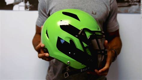 Vicis Zero1 NFL helmet aims to reduce head injuries