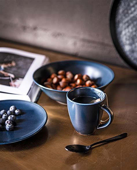 Blauw Servies Ontdek De Nieuwe Vtwonen Collectie Vtwonen