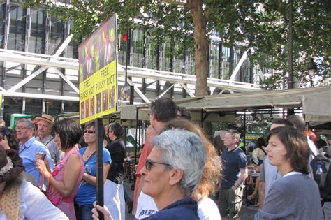 Les Pussy Riot de la prière punk à l amnistie de Poutine