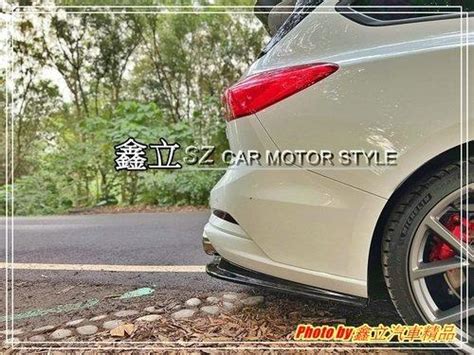 鑫立汽車精品 ※ Focus Mk4 Wagon 20 21年 St 專用 雙出款 後下巴 後中包 Abs 素材 汽機車零配件在旋轉拍賣