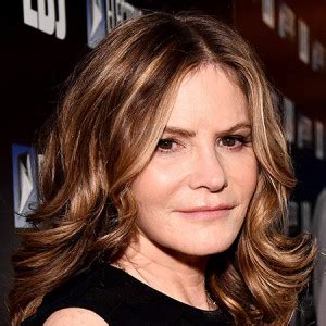 Jennifer Jason Leigh biography, nationality, married, husband, children