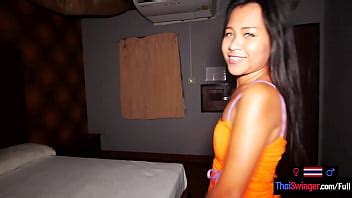 La joven asiática de gran culo Tuk adora el sexo anal y le metió una gran polla dentro XVIDEOS