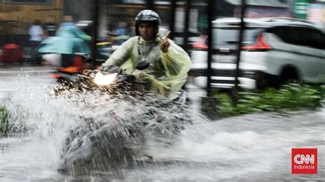 21 Ruas Jalan Di Jakarta Tergenang Usai Hujan Deras Bicara Apa Adanya