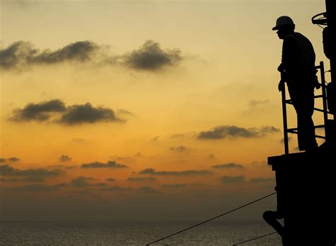 X Wallpaper Silhouette Photo Of Man Wearing Cap Peakpx