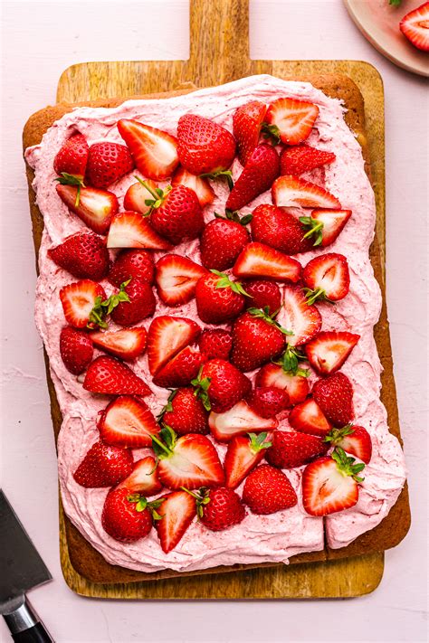 Vegan Strawberry Cake With Strawberry Buttercream Noor Jani